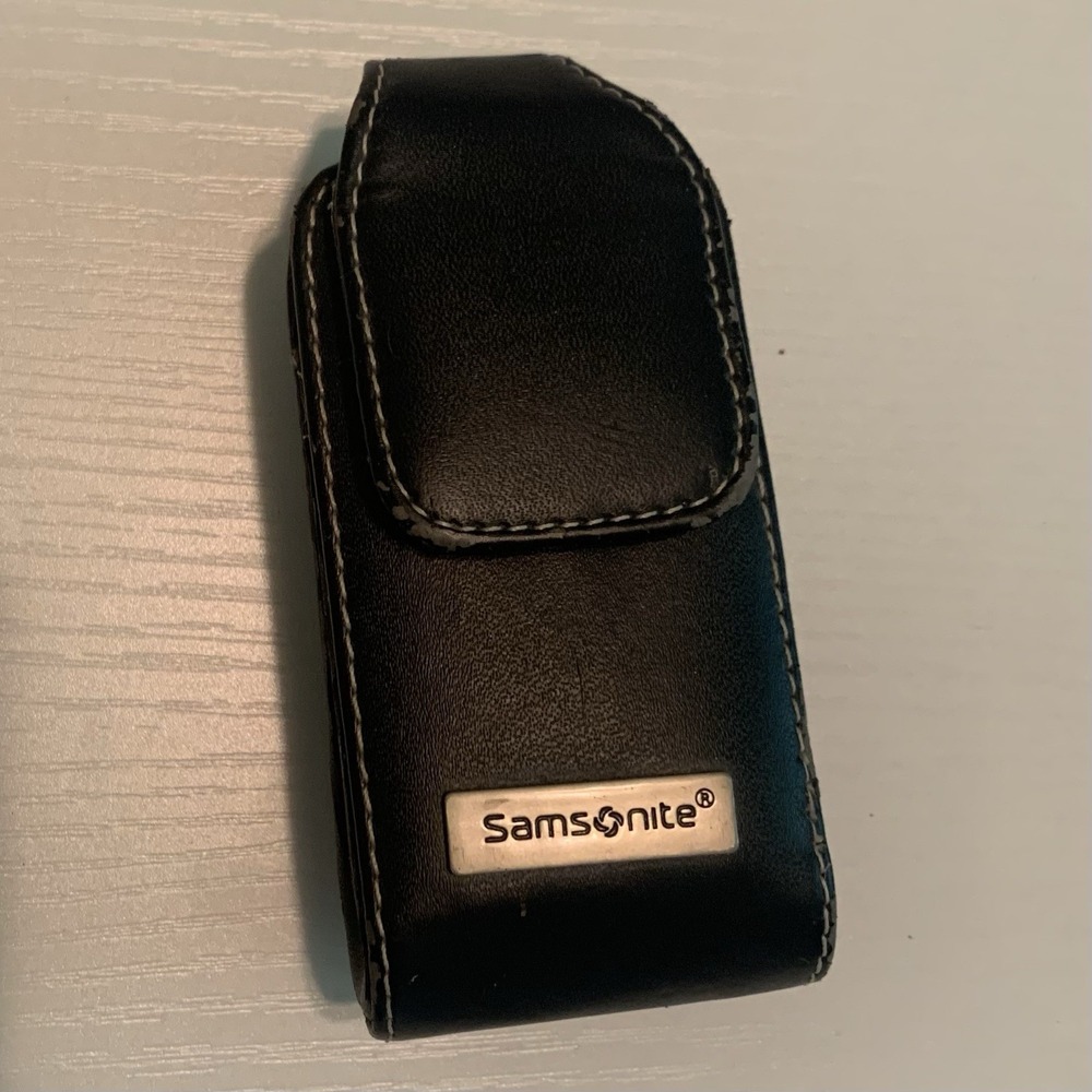 Samsonite Flip Phone Case Black Snap Closure Vintage Belt Clip On EUC